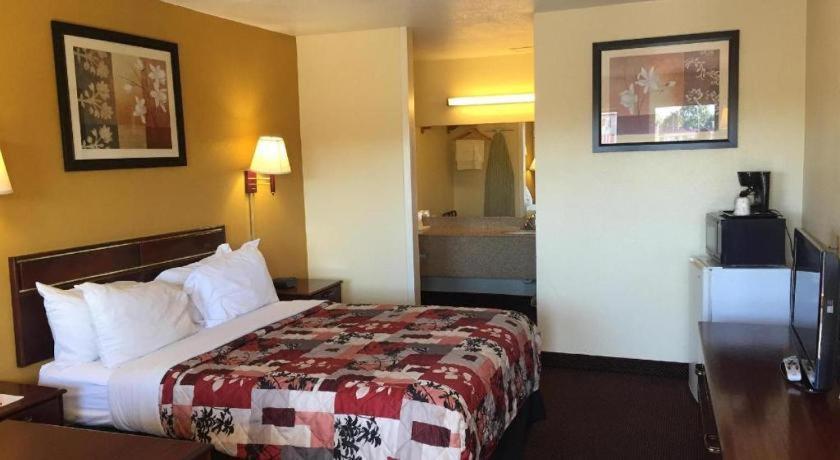 Americas Best Value Inn - Batesville Esterno foto